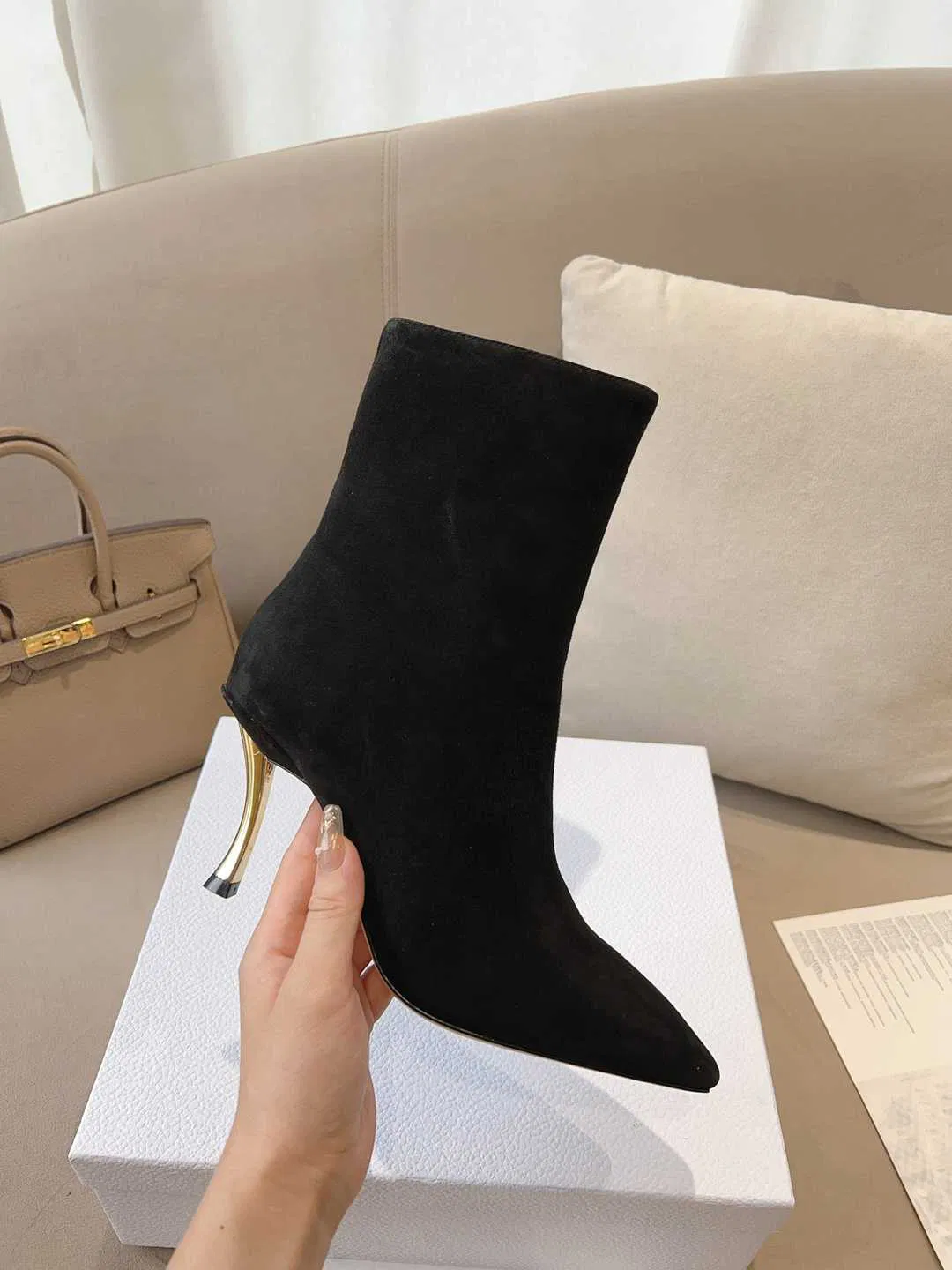Luxury Bags DD WOMEN D FAME HEELED ANKLE BOOT SUEDE CALFSKIN BLACK — image 5