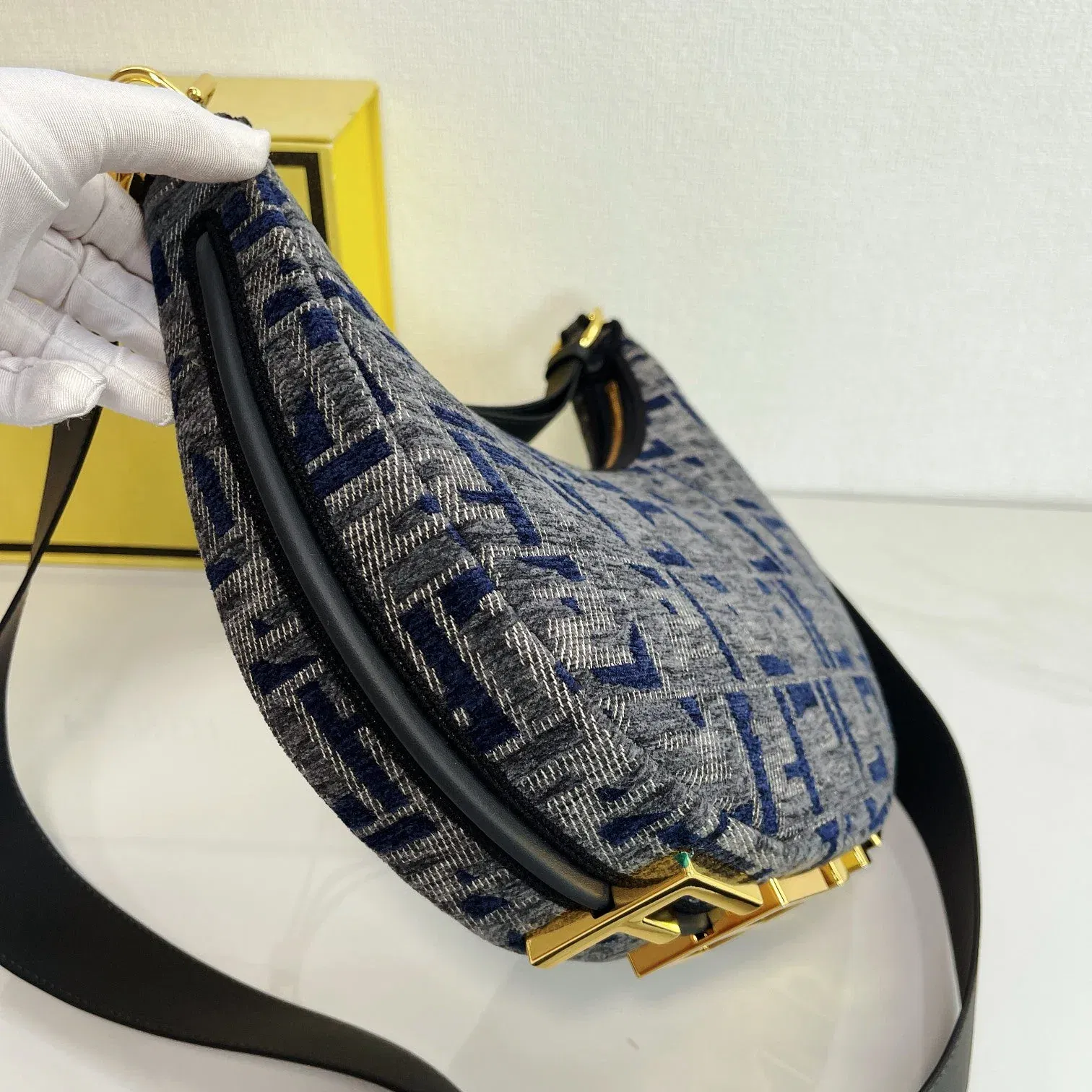 Luxury Bags Elite Carryalls — image 3