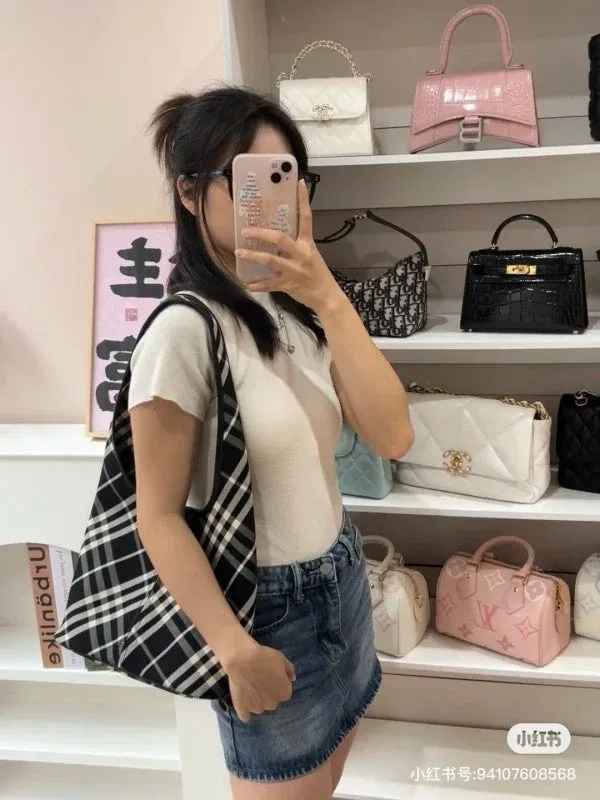 Luxury Bags - DESIGNER BAGS FOR WOMEN - AFFORDABLE LUXURY BAGS - 17211 — image 3