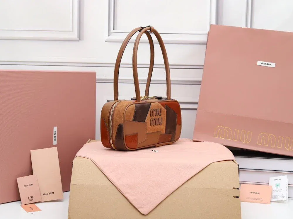Luxury Bags Miun Miun Luxury Bag --122524 — image 2