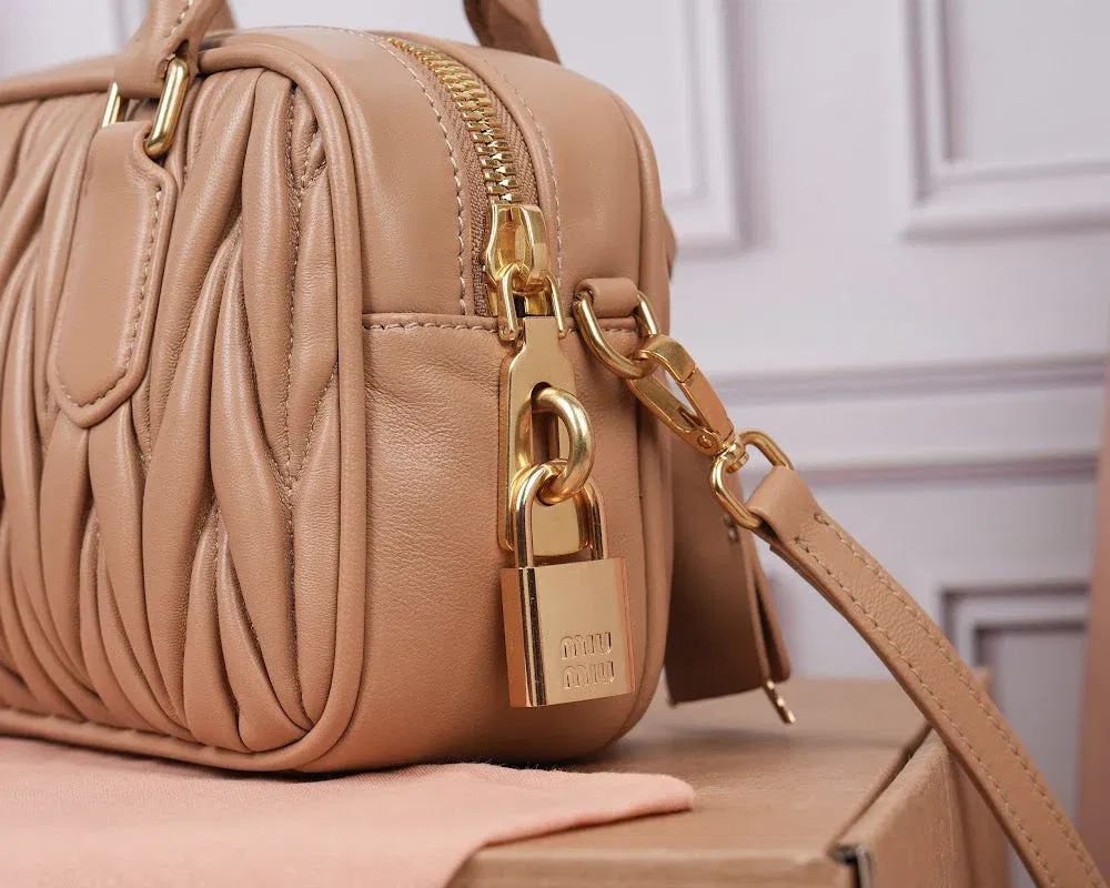 Luxury Bags Miun Miun Luxury Bag --122513 — image 6