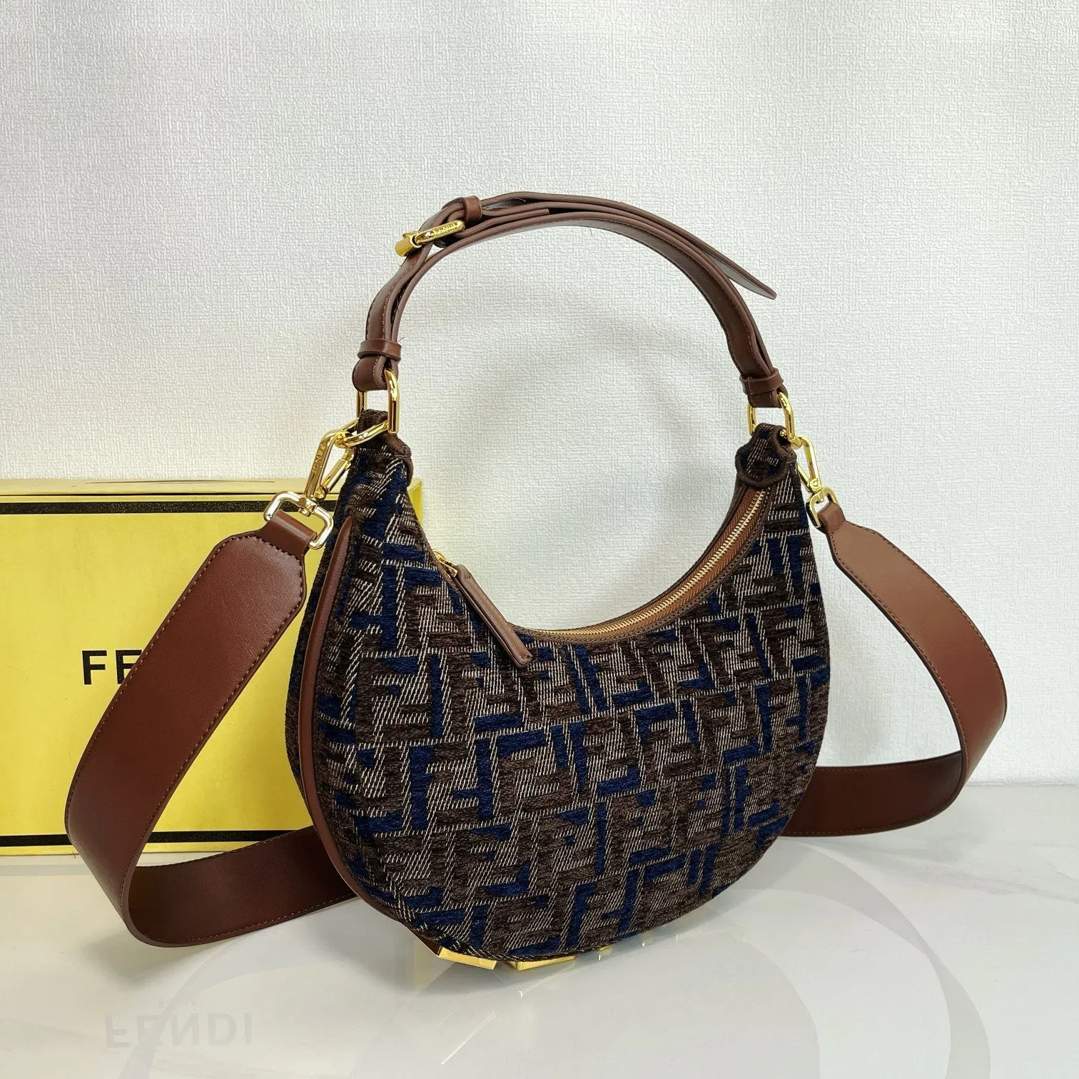 Luxury Bags Elite Carryalls — image 2